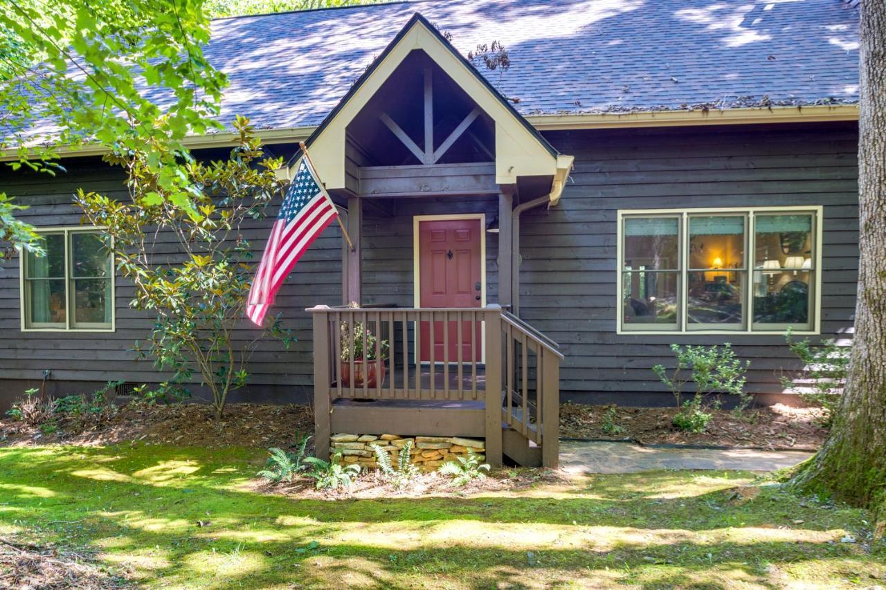 Dog-Friendly Dahlonega Home With Private Fire Pit! Exterior photo