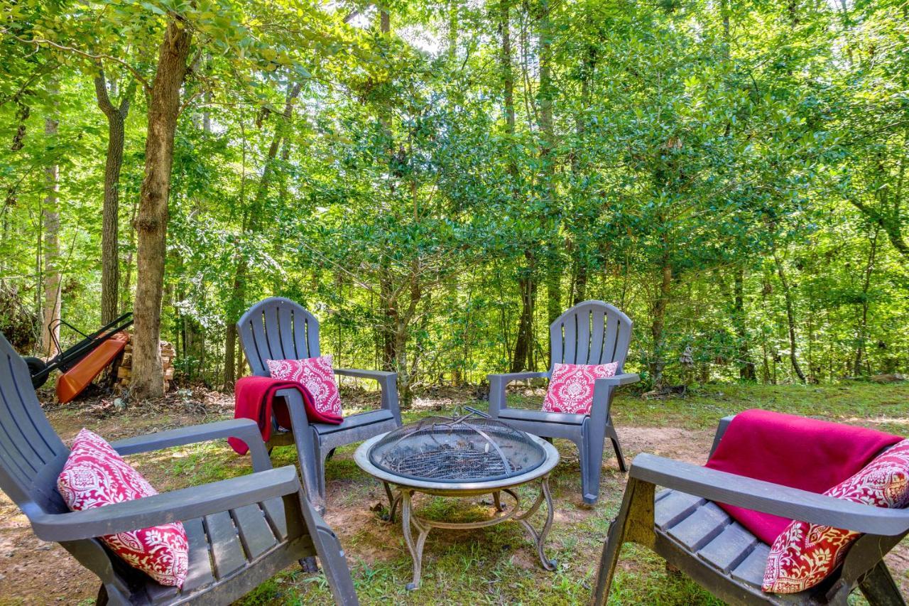 Dog-Friendly Dahlonega Home With Private Fire Pit! Exterior photo